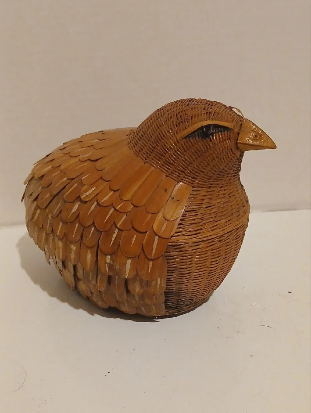 Vintage Chinese Shanghai Brown Woven Quail Basket Accent